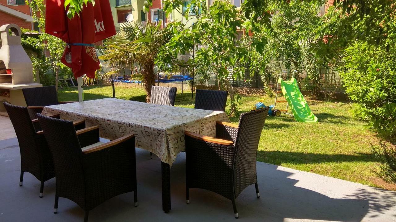 Lusyhouse Villa Pula Buitenkant foto
